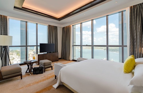 Kivukoni Hotel | Johari Rotana