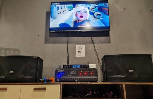 Taman Johor Jaya House | Johor Jaya - KTV & Swimming Pool & Mahjong #5BR2B 15pax