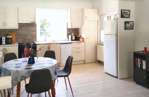 Kerameies House | Joleni Cottage: peaceful, accessible nature retreat, only minutes from beaches