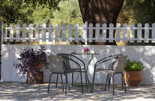 Kerameies House | Joleni Cottage: peaceful, accessible nature retreat, only minutes from beaches