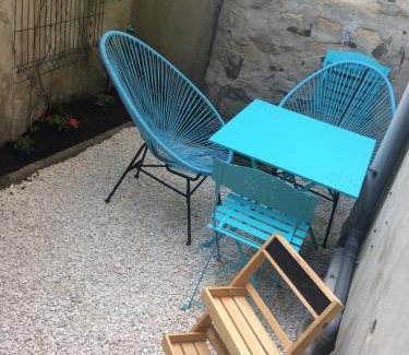 Milly-la-Foret Apartment | Joli Studio Plein Centre de Milly la Forêt