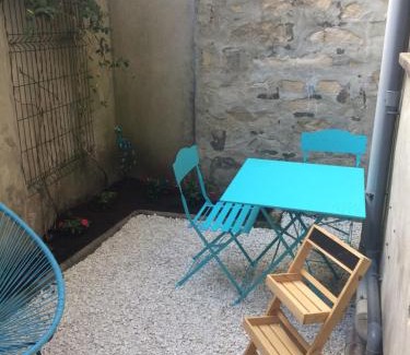 Milly-la-Foret Apartment | Joli Studio Plein Centre de Milly la Forêt