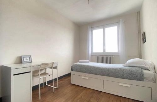 Clermont-Ferrand Apartment | Joli T4 avec balcon, place de parking - Oradou