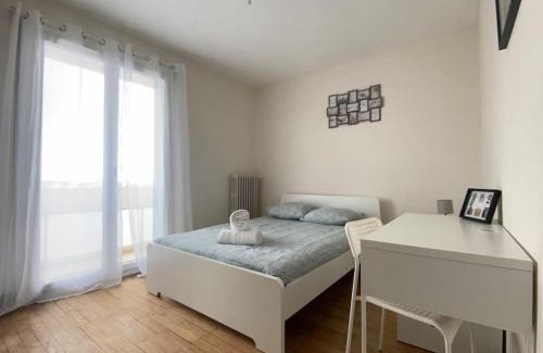 Clermont-Ferrand Apartment | Joli T4 avec balcon, place de parking - Oradou