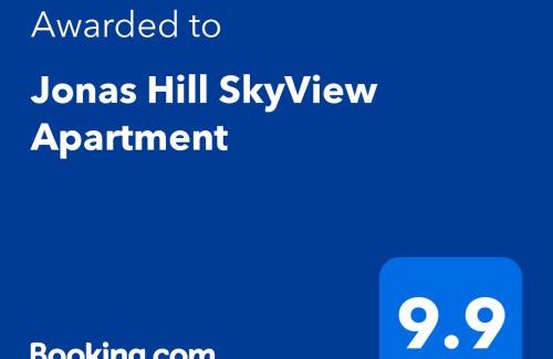 Old Town Apartment | Jonas Hill SkyView Apartment
