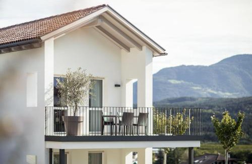 Caldaro Sulla Strada del Vino Apartment | Josefshof