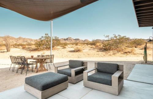 Joshua Tree House | Joshua Tree Luxury Home With Hot Tub & views