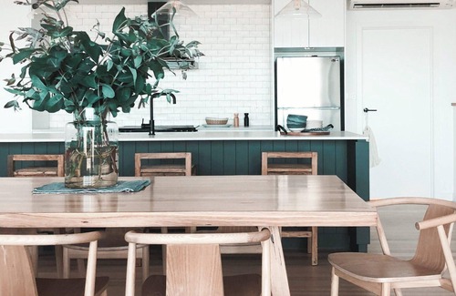 Lorne Apartment | Joy Apartment 2 - Brand New Beachfront Apartment, Views, Linen, WIFI and More