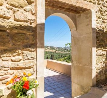 Sitia House | Joy: Artist's Stone House With Countryside Views
