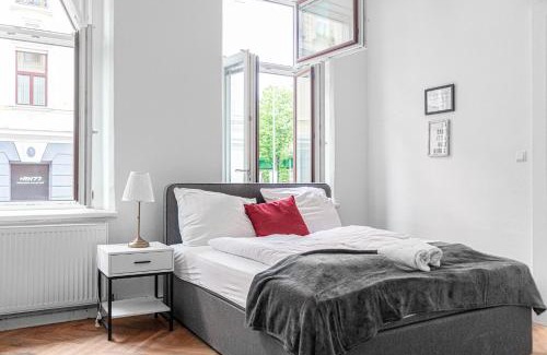 Wahring Apartment | Joyful 4BR Apt @ superb location near AKH Hospital