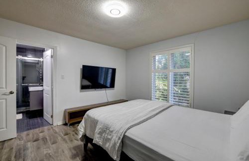 Sheridan Villa | Joyful Mansion with Charm Indoor