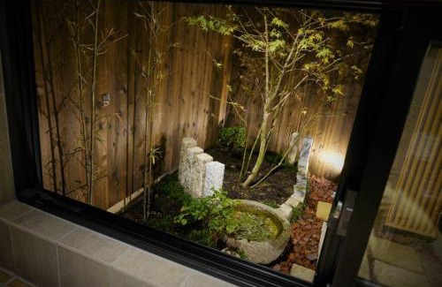 Minami Villa | JR京都駅徒歩10分。お風呂が素敵な貸切京町家。6人まで最適。