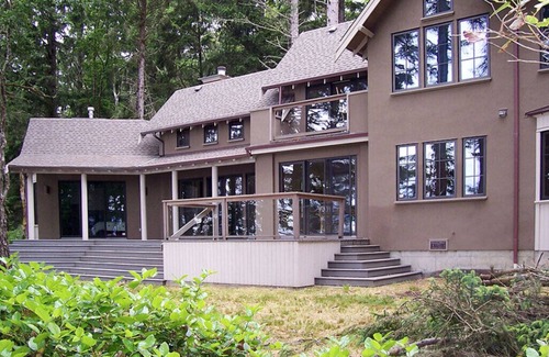 Juan de Fuca Electoral Area House | Juan de Fuca Beach House