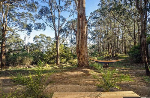 Yinnar South House | Jumbuk Retreat by Tiny Away