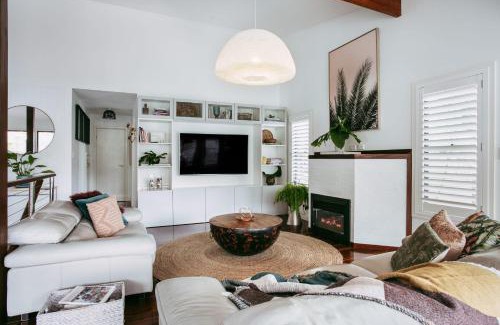 Terrigal House | Jungle Cubby by Coast Hosting