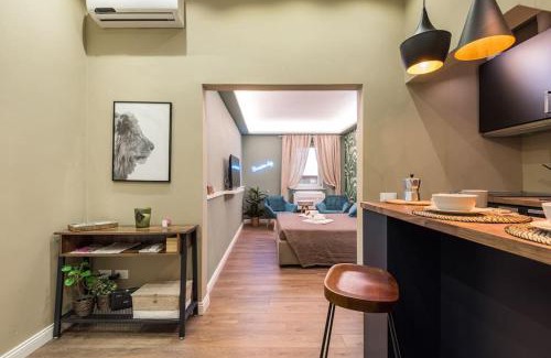 Duomo Apartment | Jungle suite mood behind Piazza Signoria