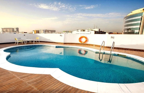 Al Muraqqabat House | Junior Suite Near By Al Rigga Metro Station