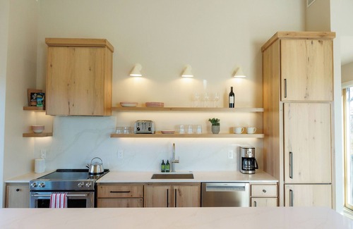 Fish Creek Cottage | Juniper at Loma Cottages