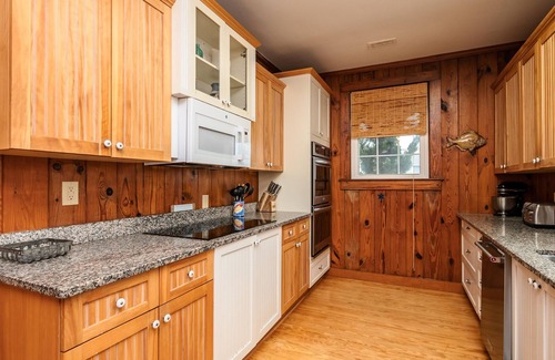 Caswell Beach House | Just a Beach Cottage: Oceanfront Rental with Hot Tub and Game Room