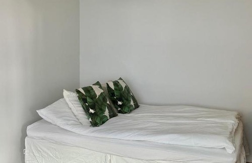 Alppiharju Apartment | Just renovated Stylish Nordic Studio by Tram Stop