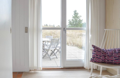 Hulsig House | Just south of Skagen, in idyllic Hulsig, lies this vacation home on a wonderful dune plot.