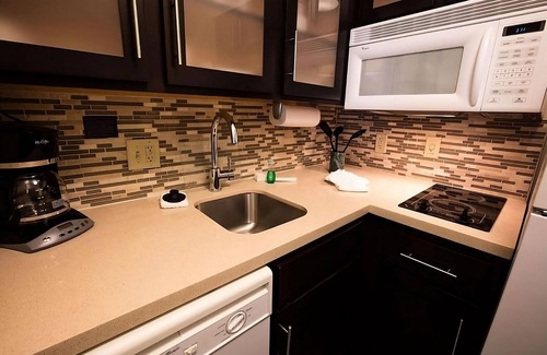 Gateway Hotel | Just What You Were Looking For! 3 Comfortable Units, w/Pool, Pet-Friendly!