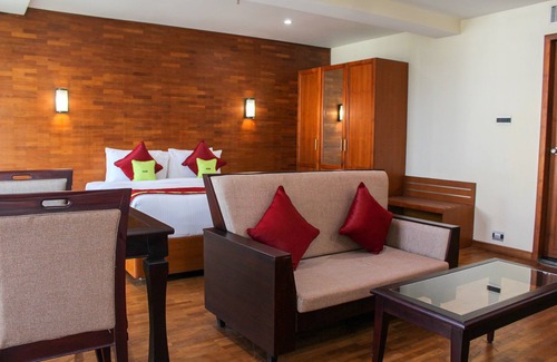 Kochi Hotel | JVK Park Hotel