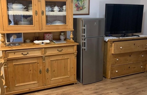 Heviz Apartment | KŐNIG APARTMAN II./RÓZA APARTMAN/300 MÉTERRE A HÉVÍZI TERMÁL TÓTÓL!