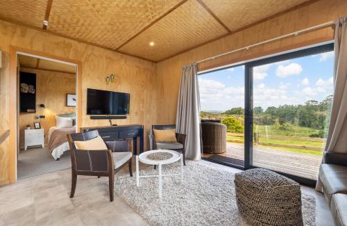 Waimate North House | Kūkū Kabin - Waimate North Eco Holiday Cabin