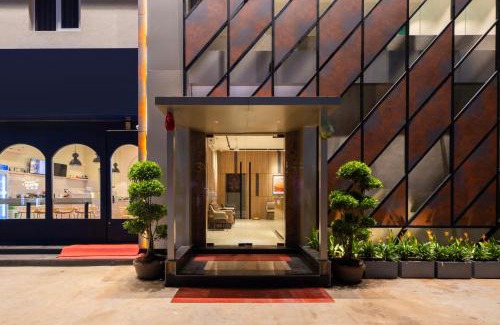 Tadepallegudem Hotel | K N SUITES