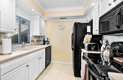 Sunrise Vista Chino Condo | K0290 - 2/2 Ranch Club Condo with Mountain Views. Close to Shopping.