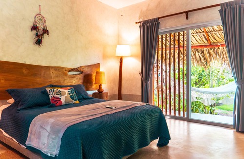 El Paredon Hotel | Ka'ana Surf