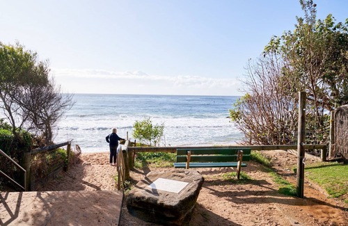 Newport House | Kahakai House a luxury beachside property