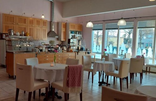 Joutsa Hotel | Kahvila ja Majoitus Tmi Tiina Soilu