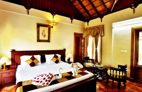 Vaikom Resort | Kalathil Lake Resort
