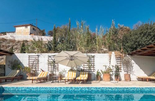 Kalavasos House | Kalavasos Square Apartments - With Access to Shared Pool 3 Minutes Walk