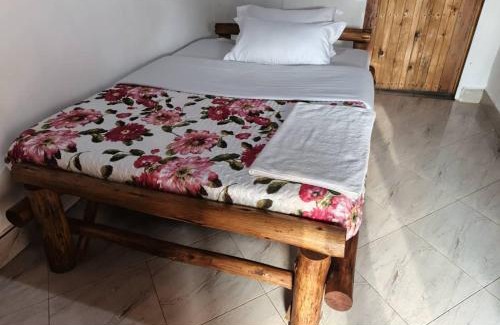 Kabale Hotel | Kalebas camp