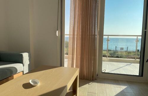 Ormilia Apartment | Kalivas beach house