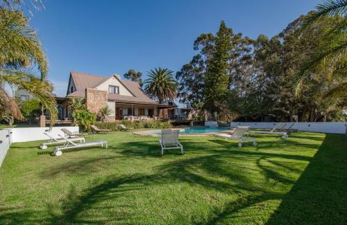 Stellenbosch House | Kana guest farm - 35 rooms for 70 guests