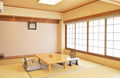 Iwai Onsen Hotel | Kansuitei Kozeniya