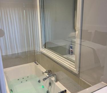 Chippenham Bed & Breakfast | Kantara