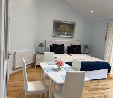 Chippenham Bed & Breakfast | Kantara
