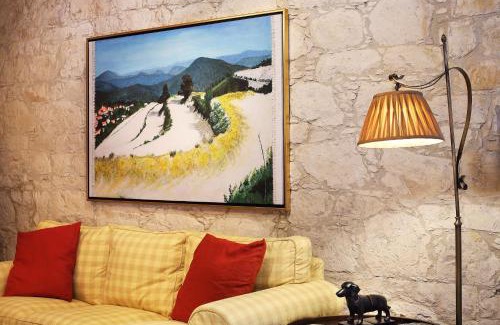 Arsos House | KANTARA HOUSE - A Rural Retreat of Comfort & Class!