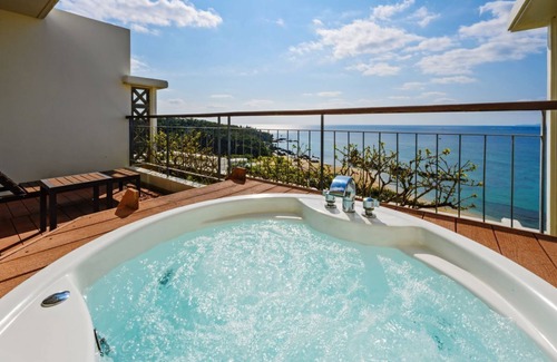 Nago Resort | Kanucha Bay Hotels & Villas