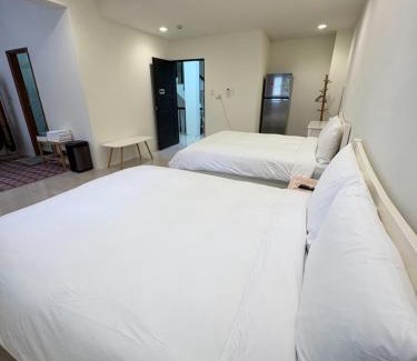 Zuoying District House | Kaohsiung Raifong Corner Homestay