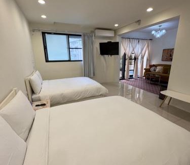 Zuoying District House | Kaohsiung Raifong Corner Homestay