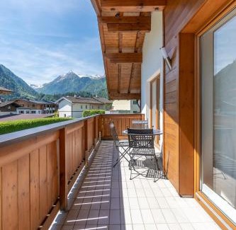 Kaprun House | Kaprun Biggest Chalet Helen - 5 Bedrooms, 7 Bathrooms, Air Condition