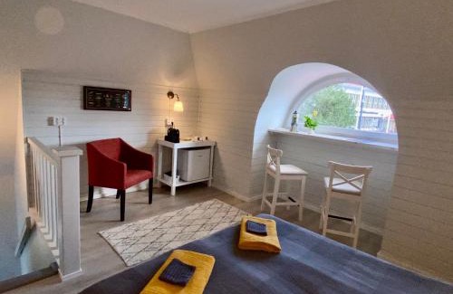 Kardla Apartment | Kapteni tuba - Captains room - Central Square in Kärdla