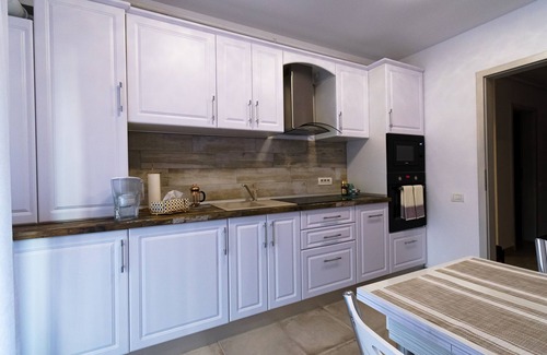 Brasov Condo | KarpatenHaus | Transylvanian Apt. w/lrg. terrace