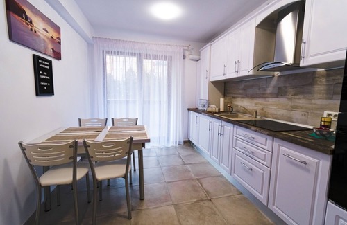 Brasov Condo | KarpatenHaus | Transylvanian Apt. w/lrg. terrace